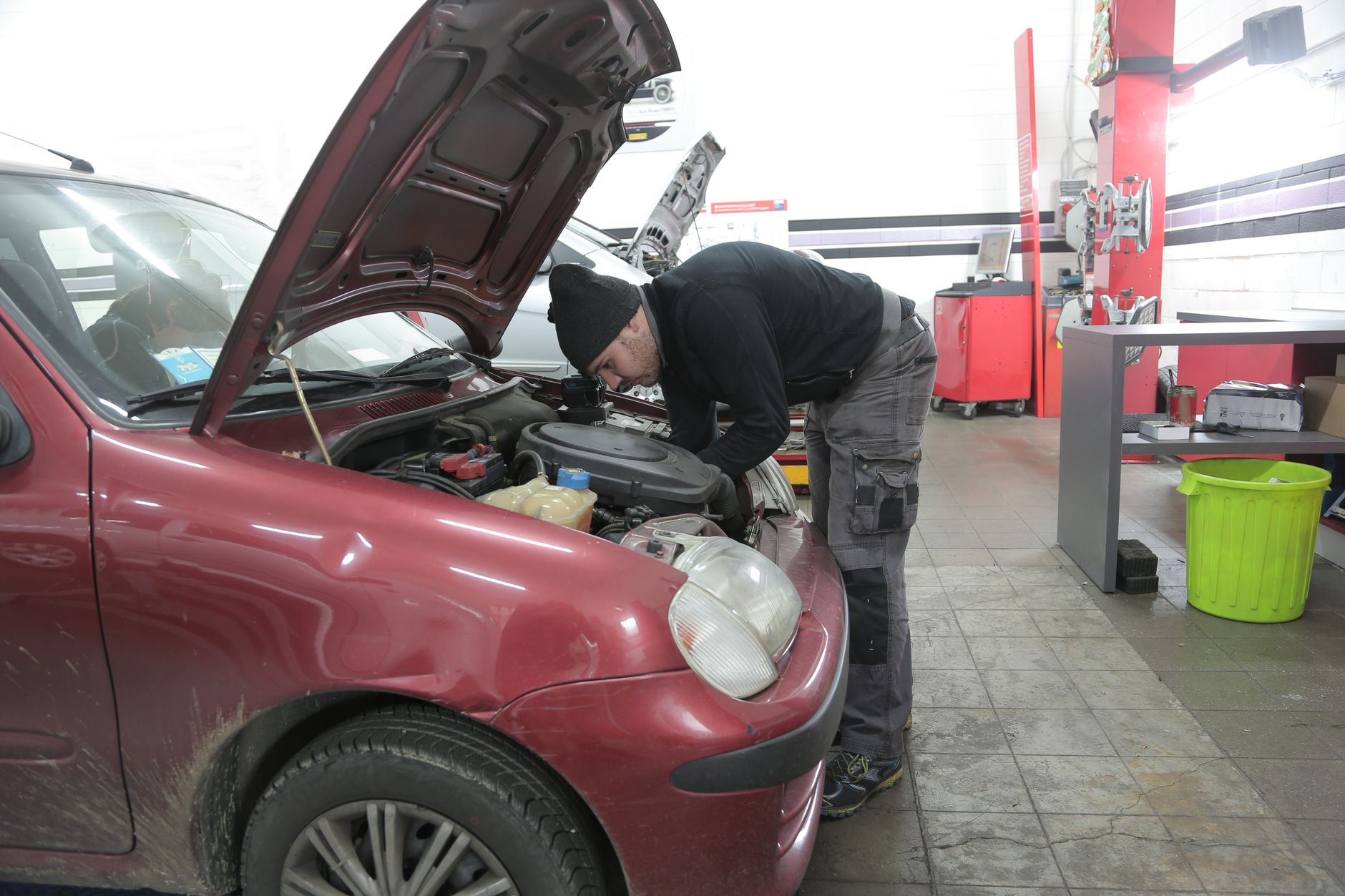 Réparation voiture équipe à Boulogne-Billancourt